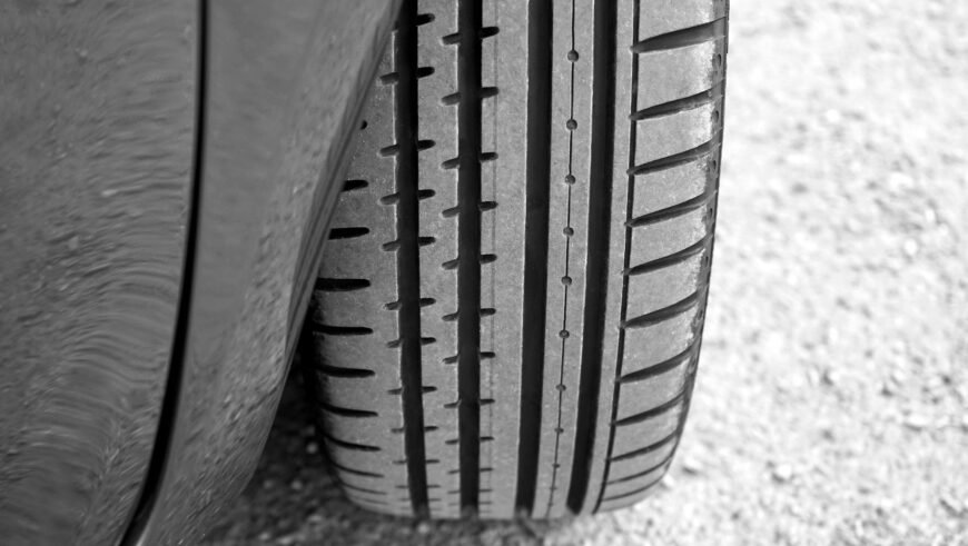 Checking correct tire pressure in Union NJ for optimal safety and fuel economy.